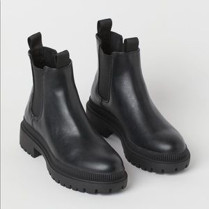 H&M chunky chelsea boots